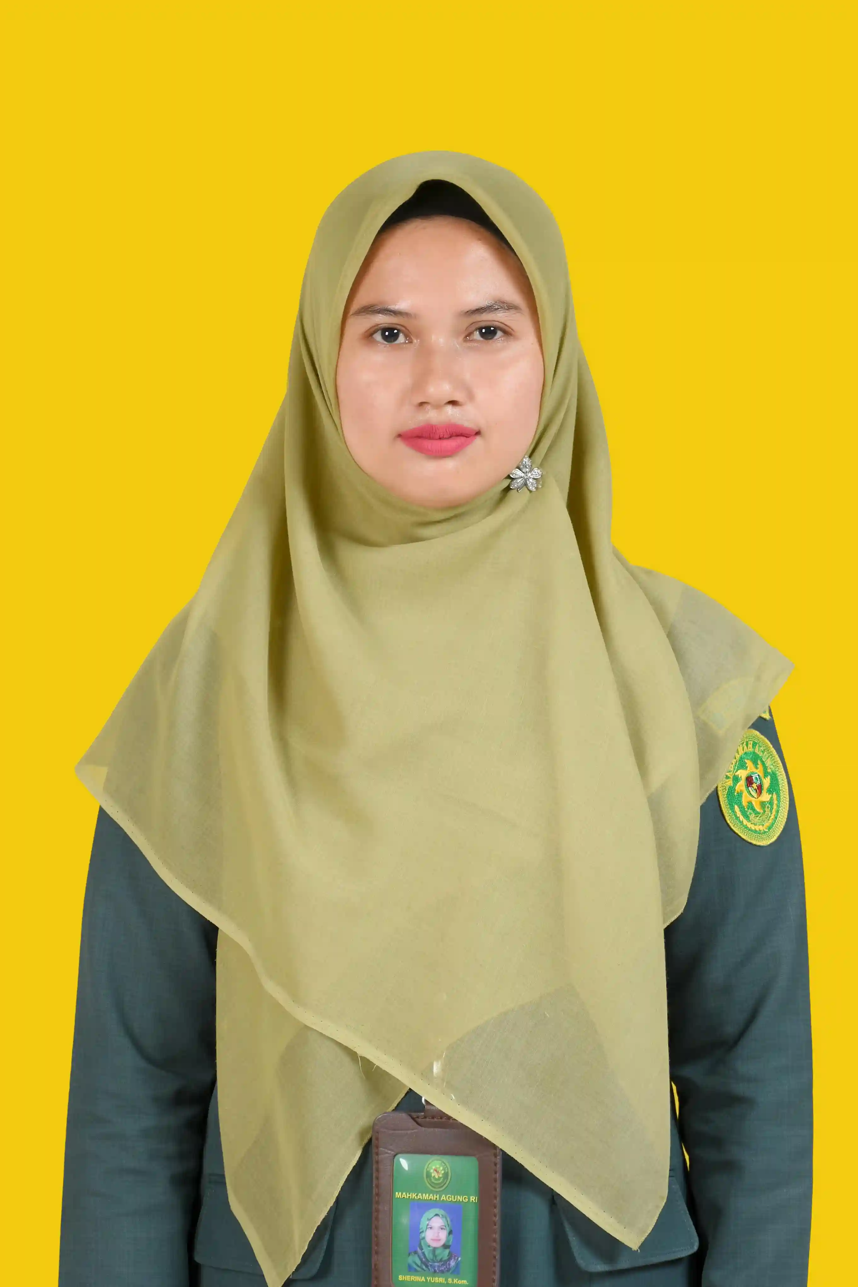 Sherina Yusri. S.Kom.