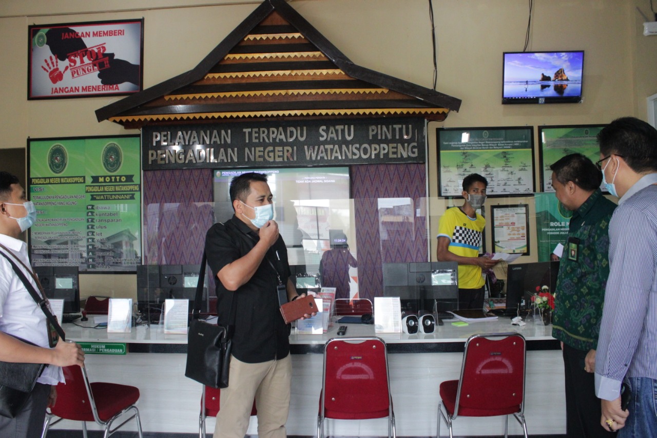 Studi Banding pada Pengadilan Negeri Watansoppeng terkait Pembangunan Zona Integritas