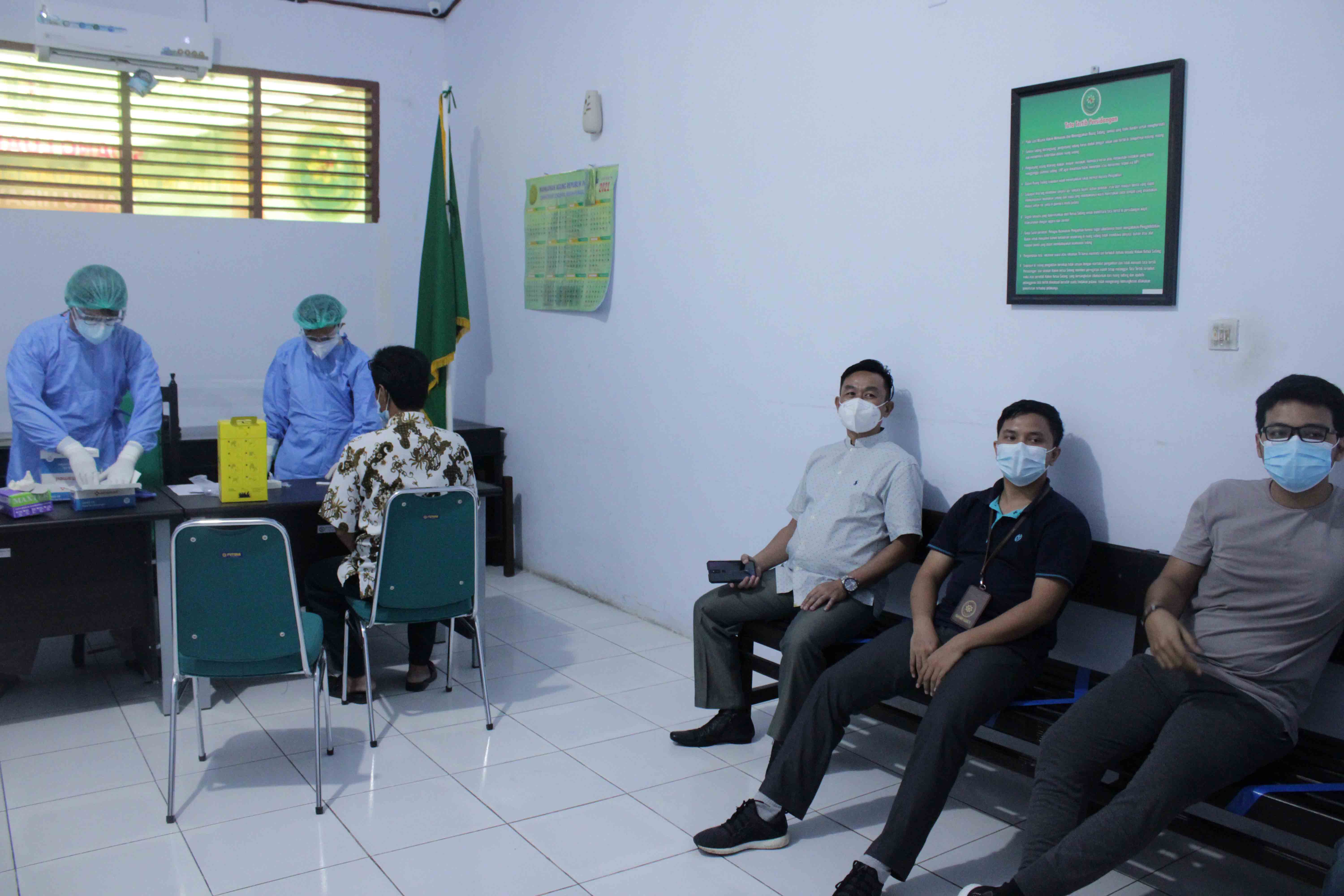 Pelaksanan Swab Antigen pada Pengadilan Negeri Belopa Kelas II