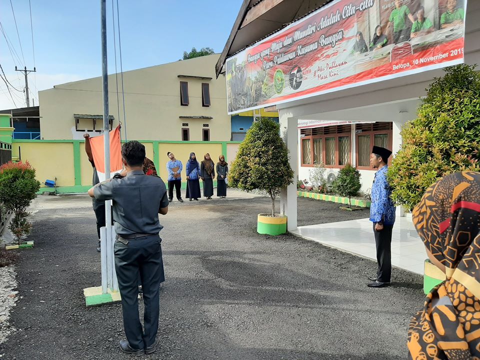 Upacara Peringatan Hari Pahlawan