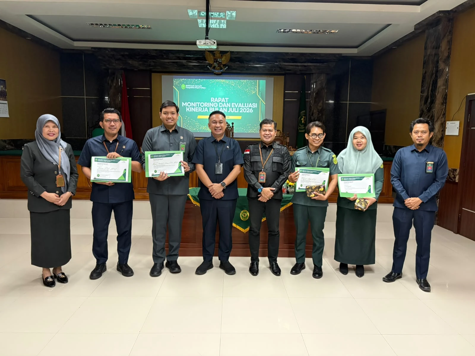PN Belopa Berikan Penghargaan kepada Pegawai Terbaik Periode Triwulan II Tahun 2026